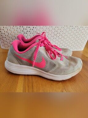 Pink and Gray Nike shoes girls size 3.5